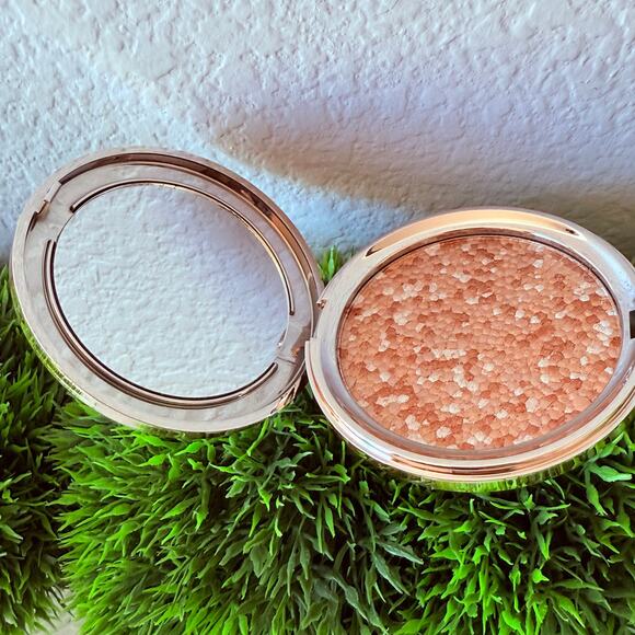 NEW Ciaté London Ciate London Confetti Highlighter - Picture 2 of 4